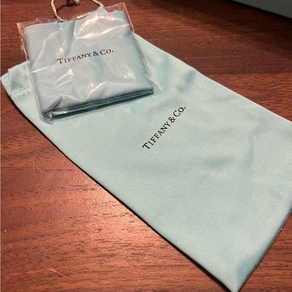 Tiffany & Co. Blue Glasses Case Set - Picture 6 of 6